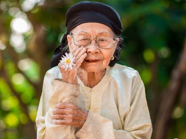 Mơ thấy bà ngoại báo mộng điềm dữ hay lành, đánh con gì? Mơ thấy bà ngoại báo mộng điềm dữ hay lành, đánh con gì?