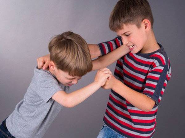 Nằm mơ thấy đánh nhau là số mấy đánh con gì trúng giải độc đắc 