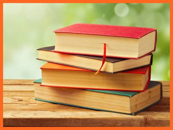 Nằm mơ thấy sách vở đánh con gì? Đâu là con số may mắn hay về 1
