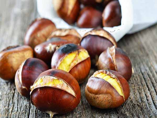 Nằm mơ thấy hạt dẻ đánh con gì may mắn