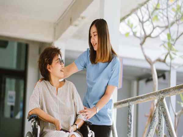 Nhìn thấy thấy người tàn tật giàu