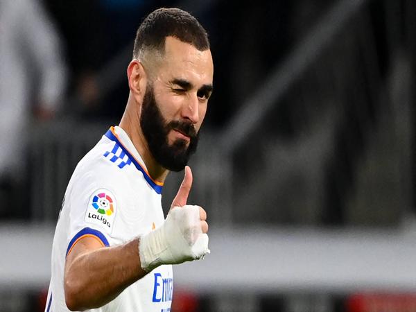 Tiền đạo hay nhất Karim Benzema