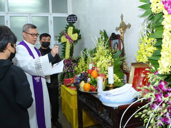 Chiêm bao thấy hàng xóm mất sống lại